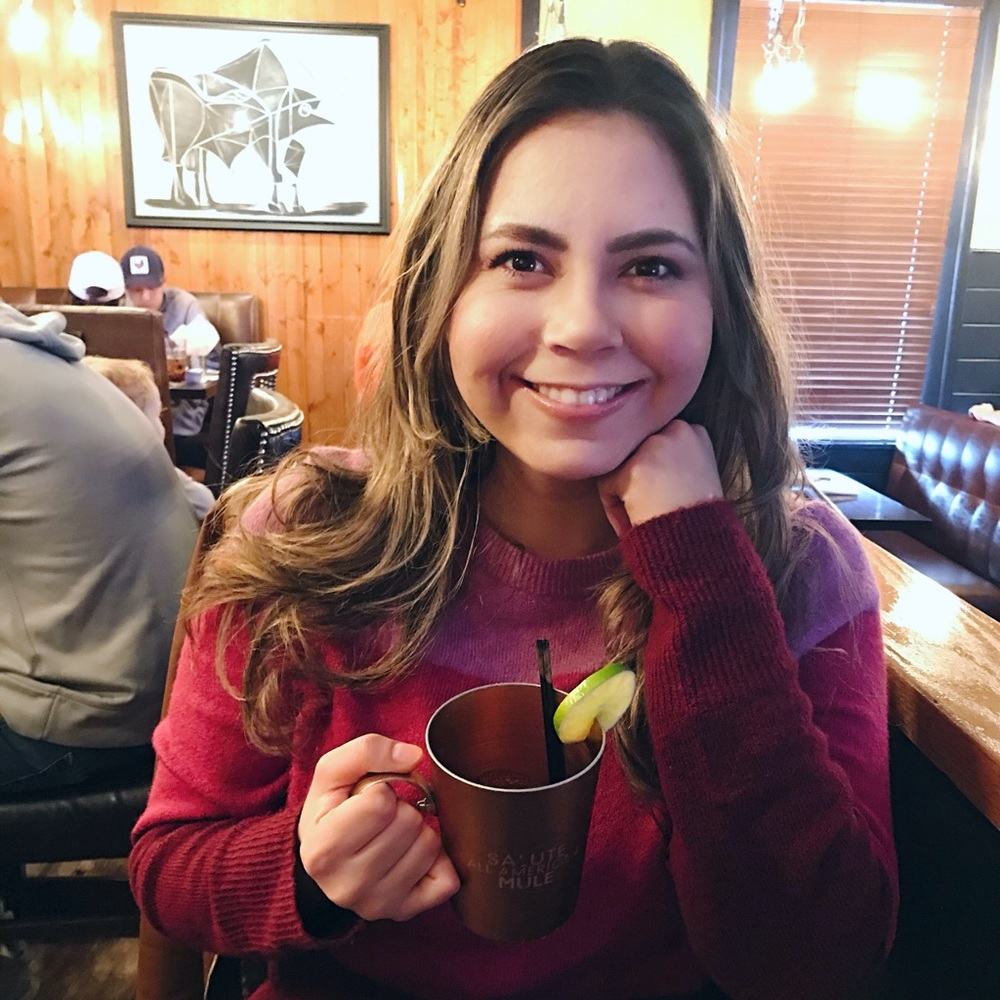 Meet your Posher, Alejandra